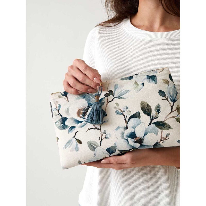 Wallace Cotton Magnolia Large Bath Bag image number 1